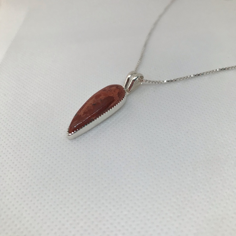 14Ct Red Jasper Pendant Handmade - Picture 2 of 3